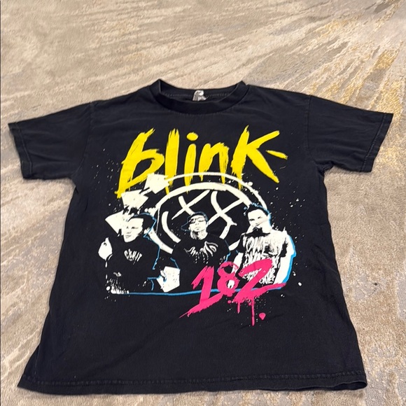 RARE Blink-182 Summer 2009 Tour Shirt Size small GUc concert tee - Picture 1 of 8